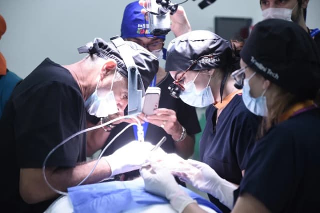Dr. Luis Roberto Trivellini